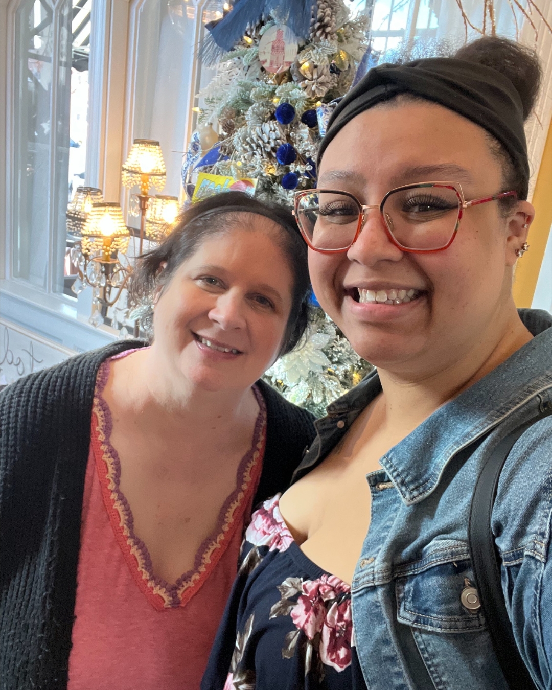 Mondesi and her mom Wendy