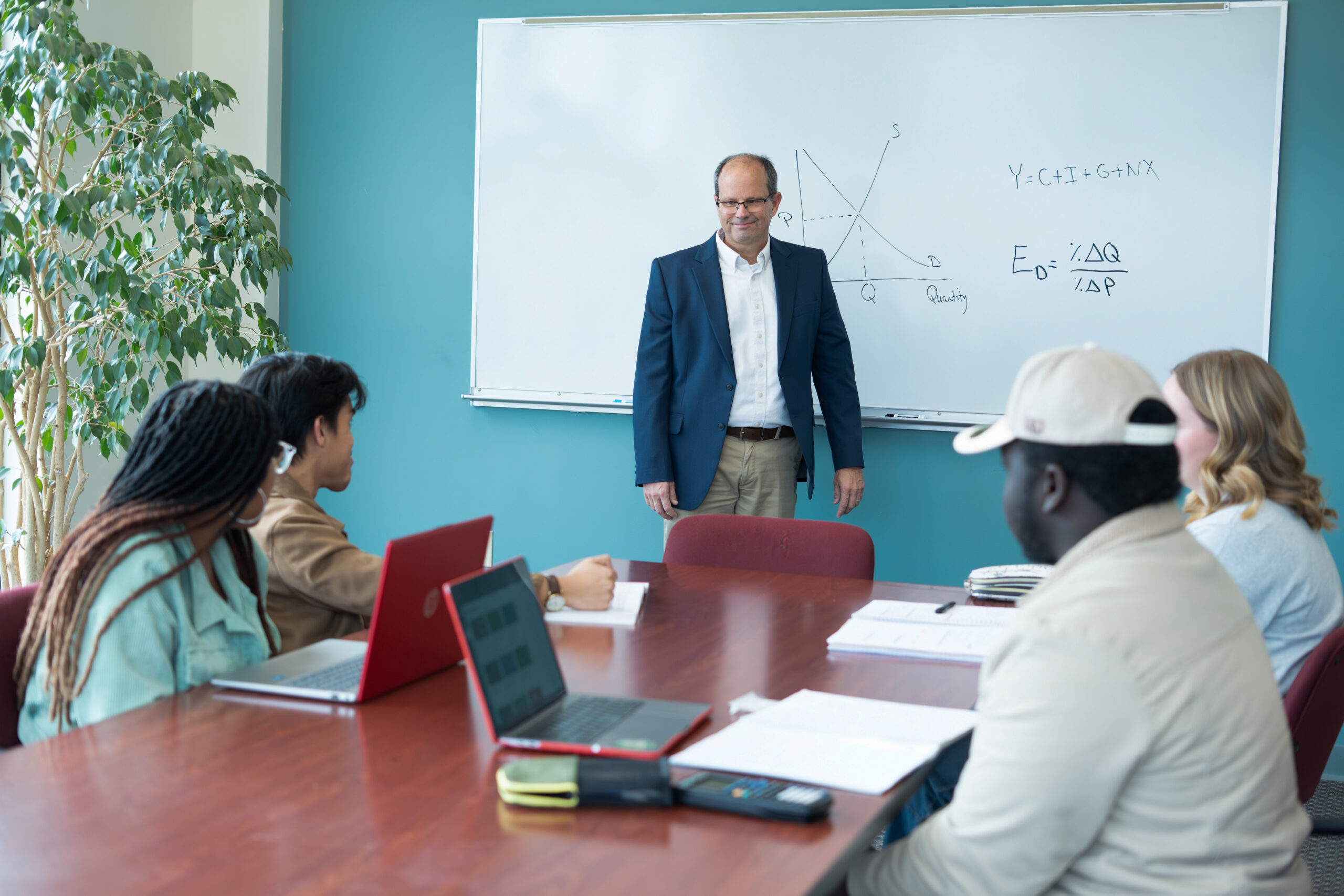 Business Administration in Adult and Graduate Studies at Bethel University